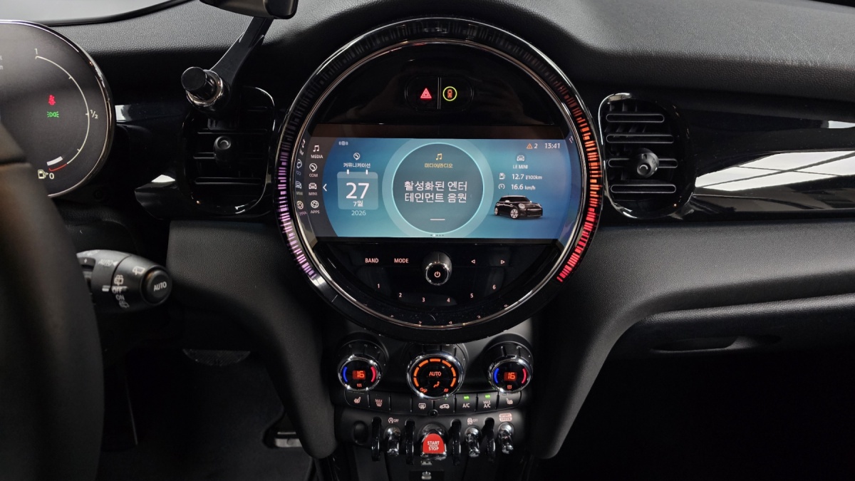 Mini Cooper, 2022 — фото 11 из 12