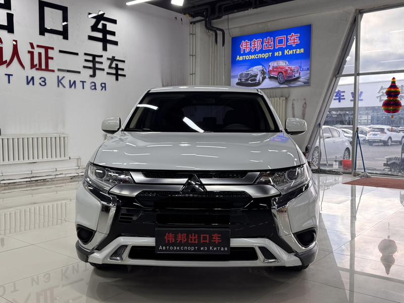 Mitsubishi Outlander, 2022 — фото 2 из 12