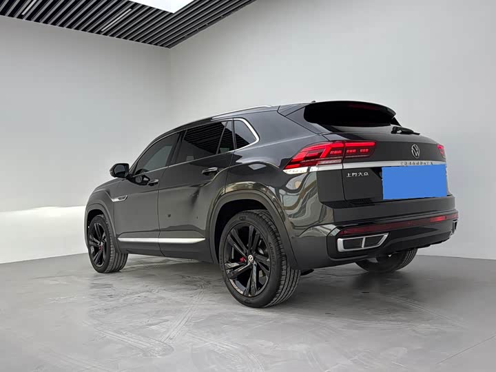 Volkswagen Teramont X, 2022 — фото 8 из 9