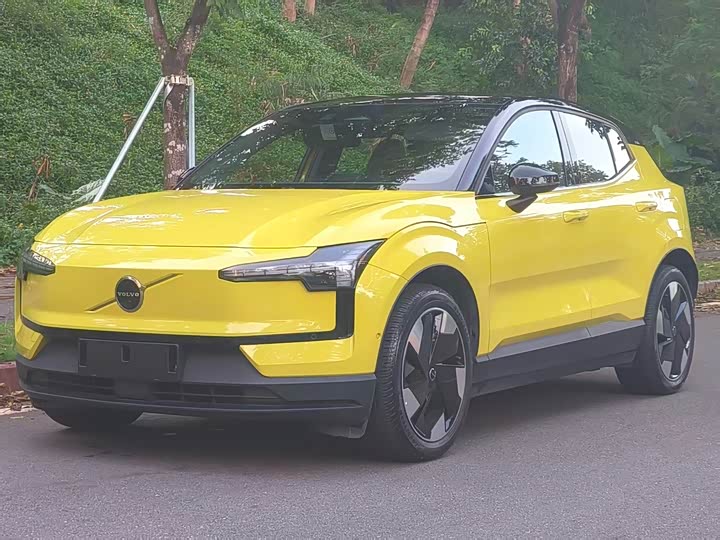 Volvo EX30, 2024 — купить в Брянске под ключ