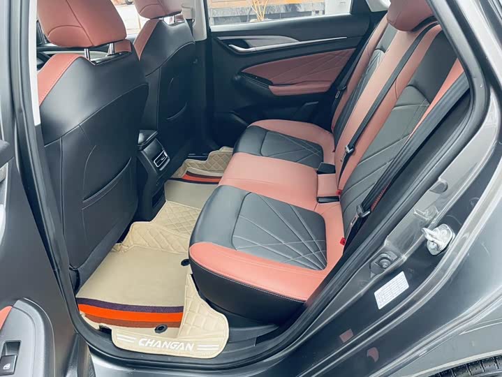 Changan Eado Plus, 2022 — фото 7 из 9
