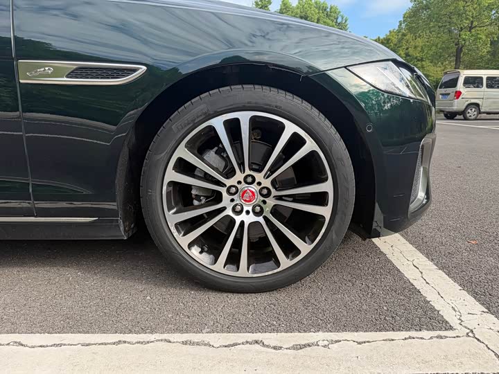 Jaguar XF L, 2022 — фото 9 из 9