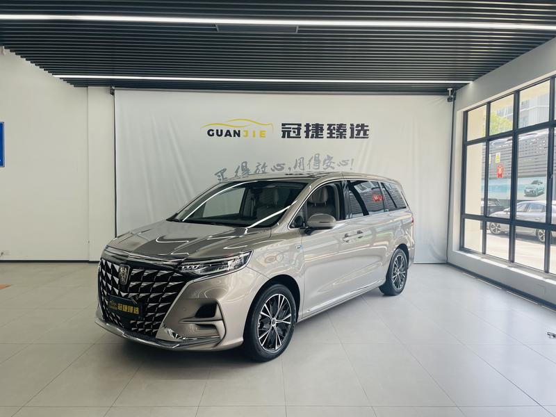 Roewe iMax 8, 2025 — купить в Казани под ключ