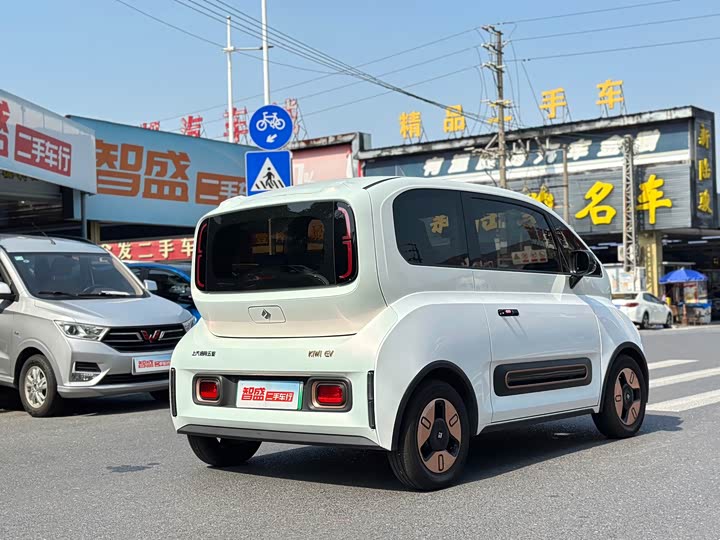 Baojun KiWi EV, 2022 — фото 3 из 9