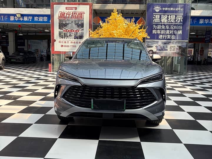 BYD Song L DM-i Hybrid, 2026 — фото 2 из 9