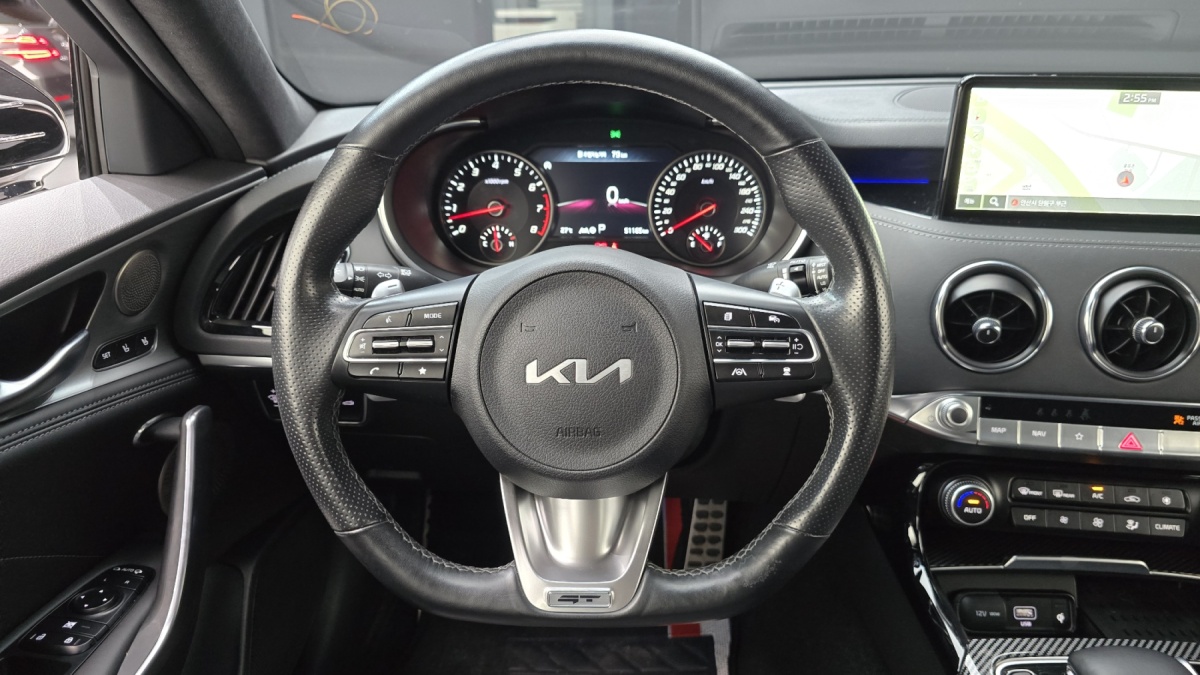 Kia Stinger, 2022 — фото 11 из 12
