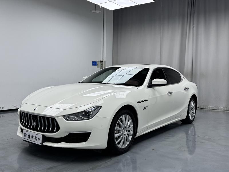 Maserati Ghibli, 2022 — купить в Саратове под ключ