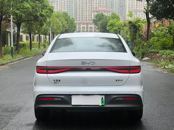 BYD Seal 05 DM-i Hybrid, 2025 — фото 4 из 9