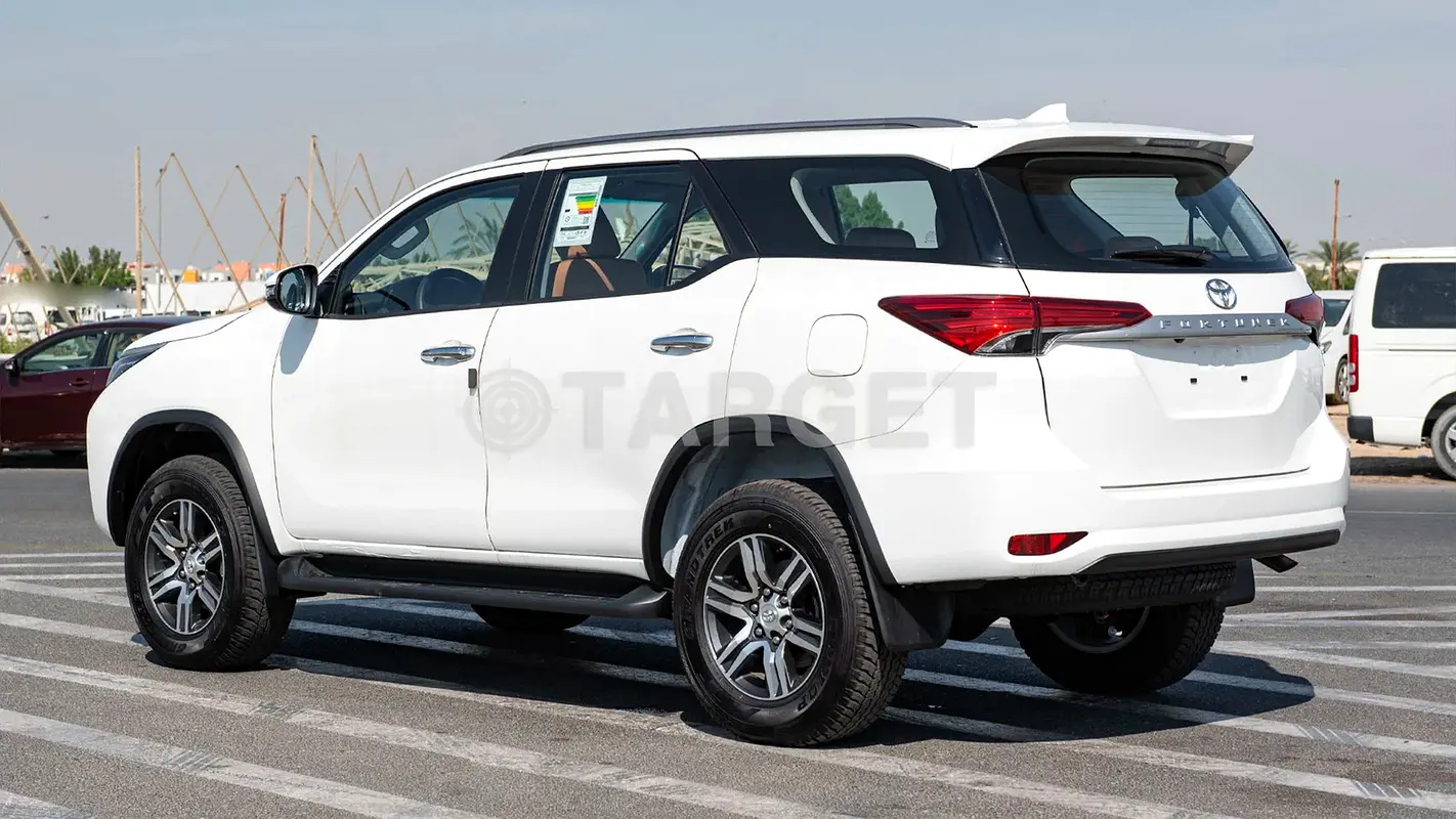 Toyota Fortuner, 2026 — фото 2 из 10