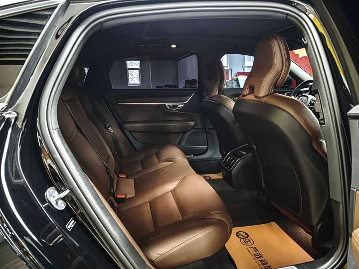 Volvo S90, 2023 — фото 9 из 9
