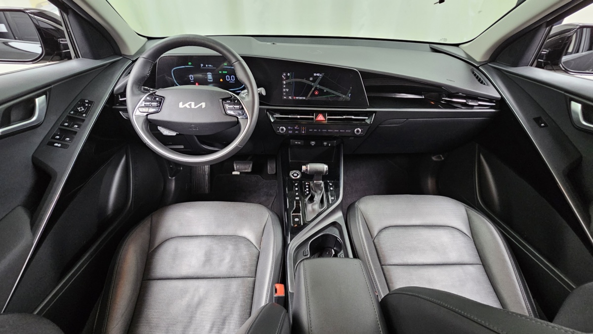 Kia Niro, 2021 — фото 6 из 12