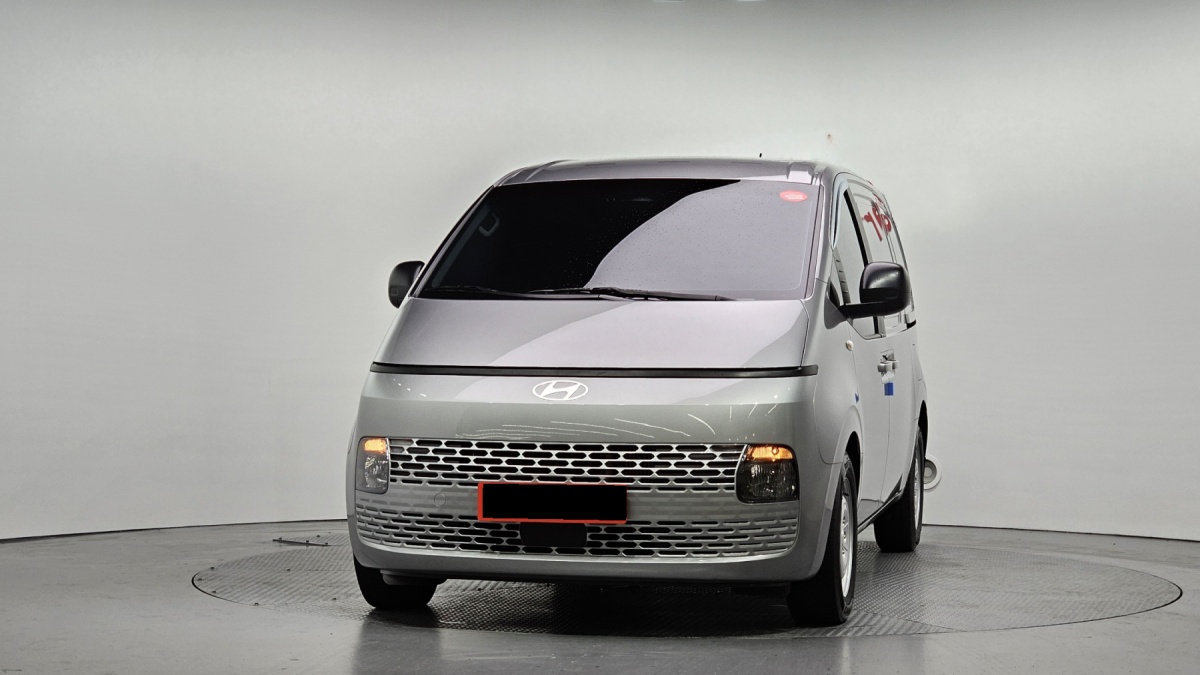 Hyundai Staria, 2024 — фото 3 из 12