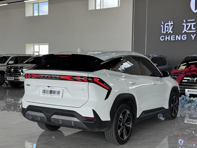 Geely Galaxy L7, 2024 — фото 6 из 9