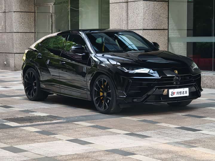 Lamborghini Urus, 2024 — купить в Москве под ключ