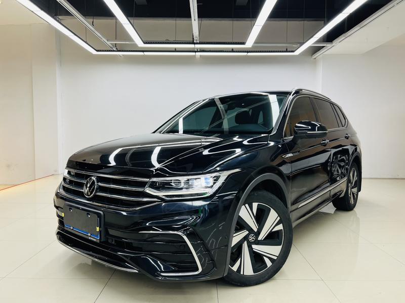 Volkswagen Tiguan L Pro, 2023 — купить в Воронеже под ключ