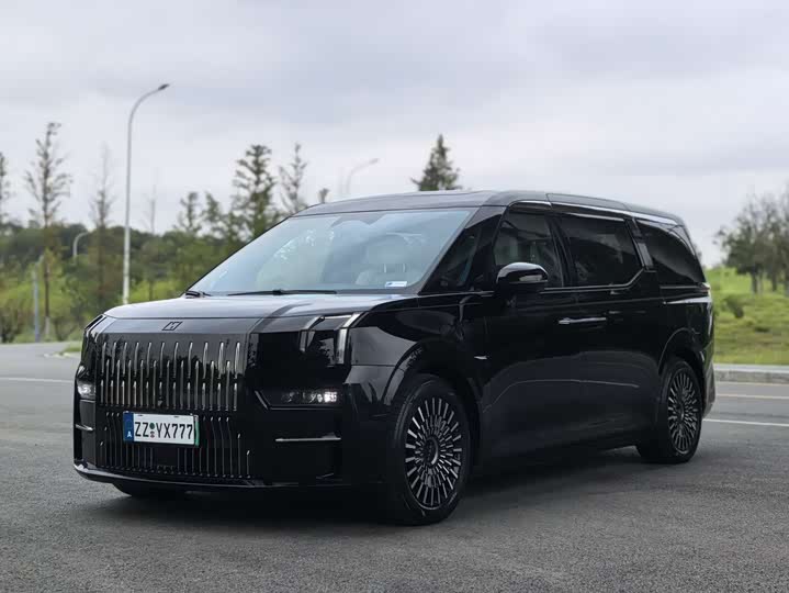 Zeekr 009, 2023 — купить в Самаре под ключ