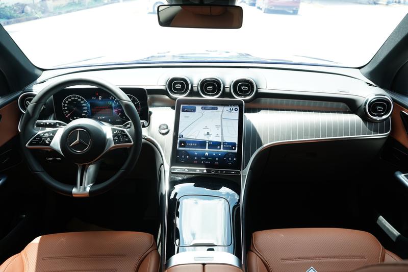 Mercedes-Benz GLC-Class, 2023 — фото 7 из 11