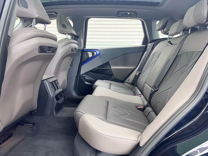BMW X3, 2024 — фото 9 из 9