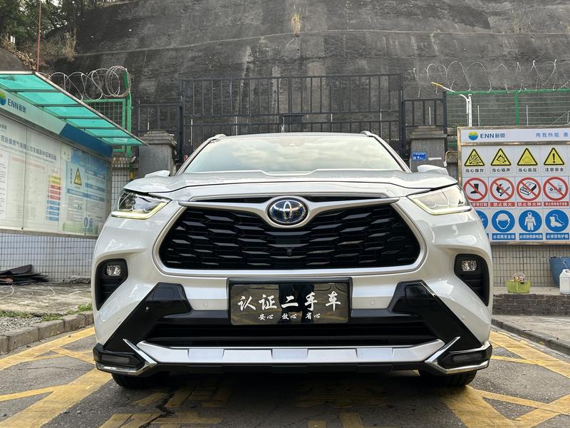 Toyota Highlander, 2022 — фото 2 из 12