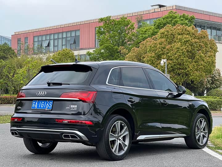 Audi Q5L, 2022 — фото 5 из 9