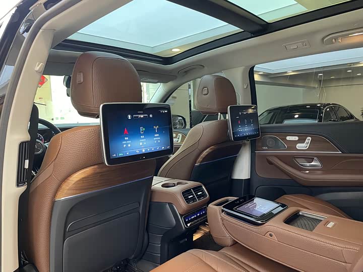 Mercedes-Benz GLS-Class, 2024 — фото 12 из 12