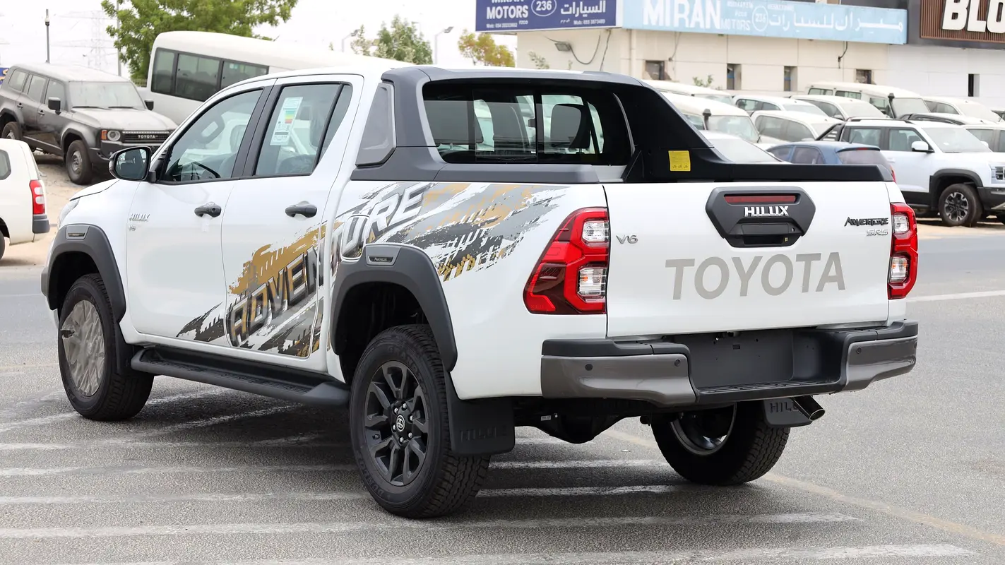 Toyota Hilux, 2026 — фото 6 из 10