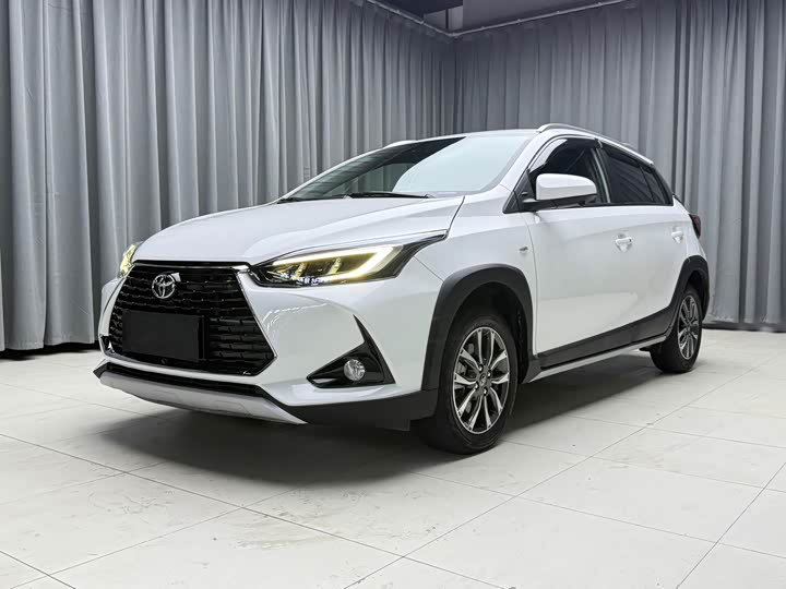Toyota Yaris L Hatchback, 2022 — купить в Орле под ключ