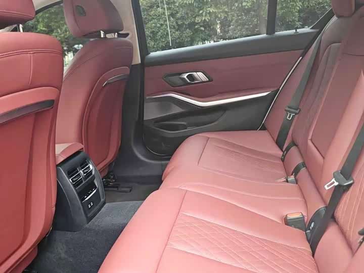 BMW i3, 2023 — фото 7 из 9
