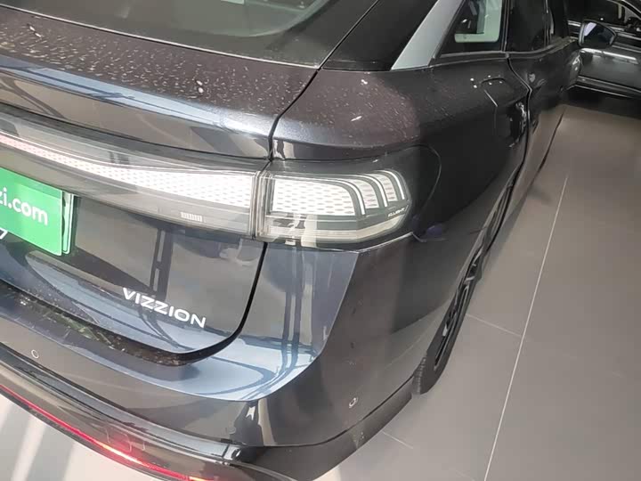 Volkswagen ID.7 Vizzion, 2023 — фото 8 из 9