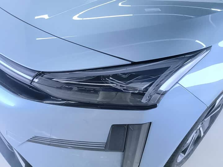 Geely Galaxy L6, 2025 — фото 5 из 9