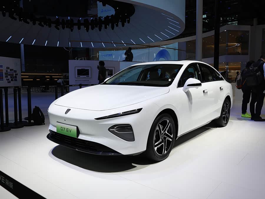 Roewe D7, 2026 — купить в Санкт-Петербурге под ключ