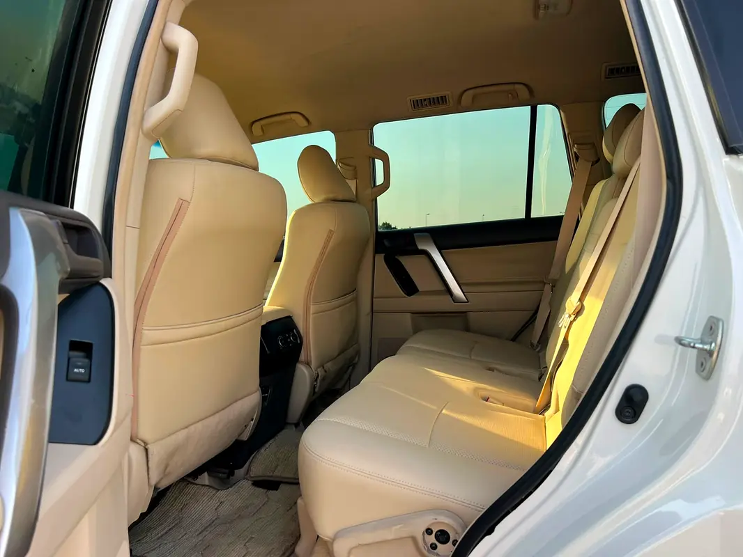 Toyota Prado, 2023 — фото 10 из 10