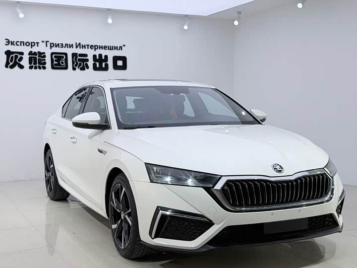 Skoda Octavia Pro, 2022 — фото 3 из 9