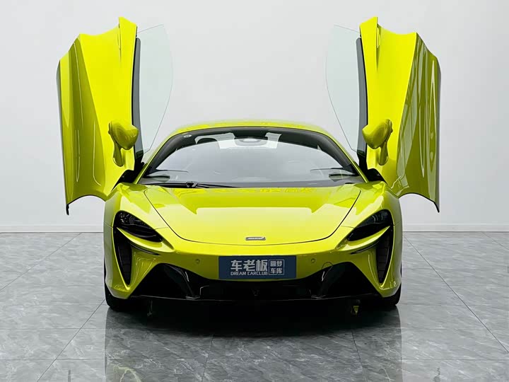 McLaren Artura, 2024 — фото 4 из 9