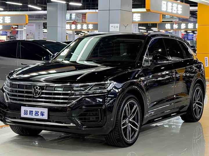 Volkswagen Touareg, 2022 — купить в Костроме под ключ