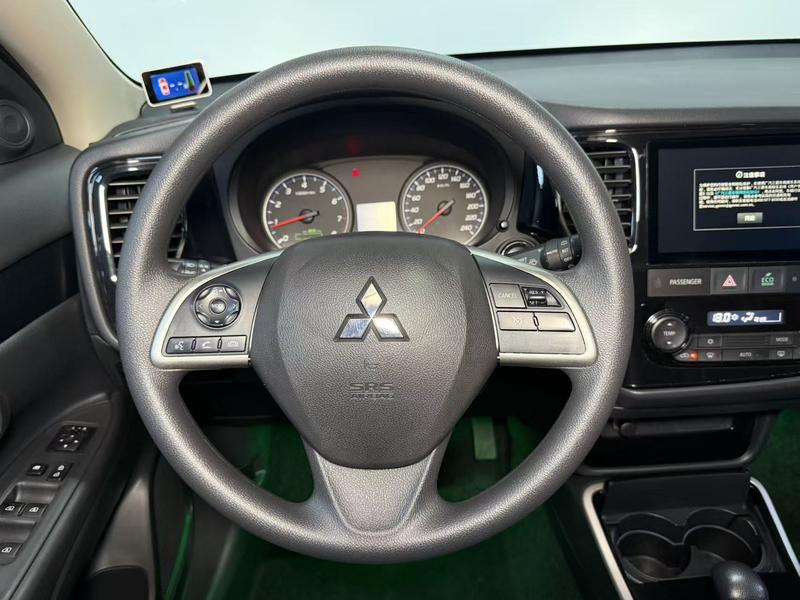 Mitsubishi Outlander, 2021 — фото 11 из 12