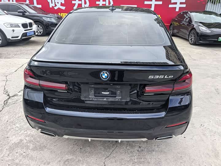 BMW 5 Series Hybrid, 2022 — фото 7 из 9