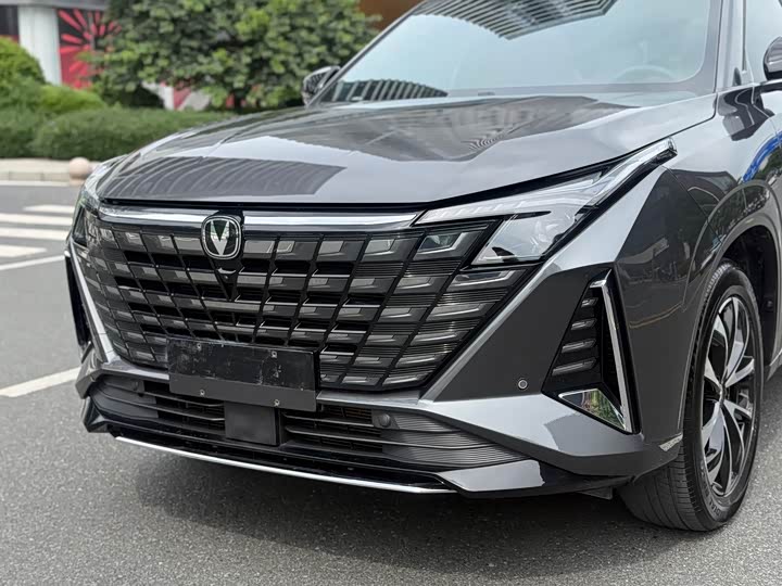 Changan UNI-Z Hybrid, 2024 — фото 8 из 9