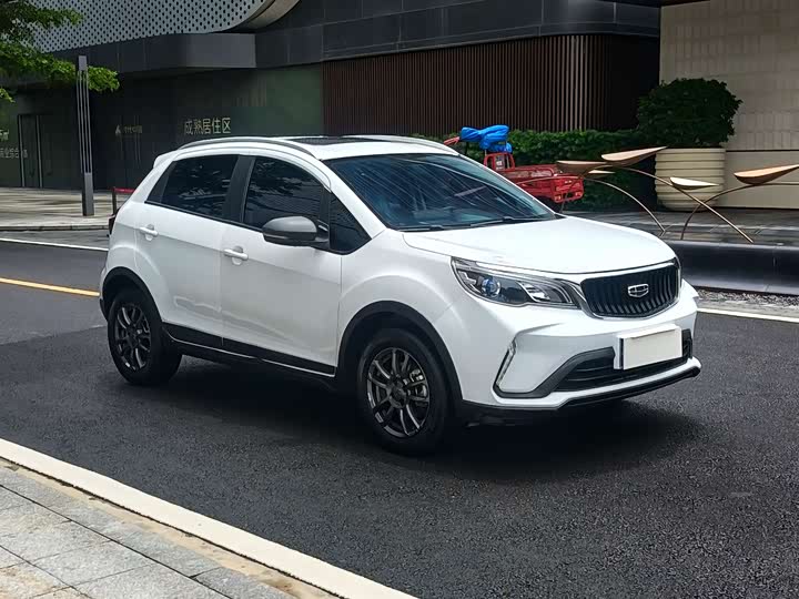 Geely Vision X3, 2021 — фото 3 из 9