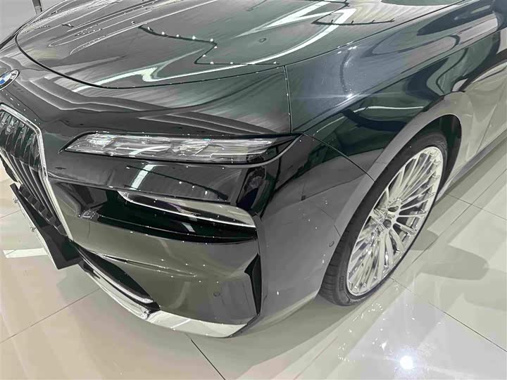BMW 7 Series, 2025 — фото 3 из 9