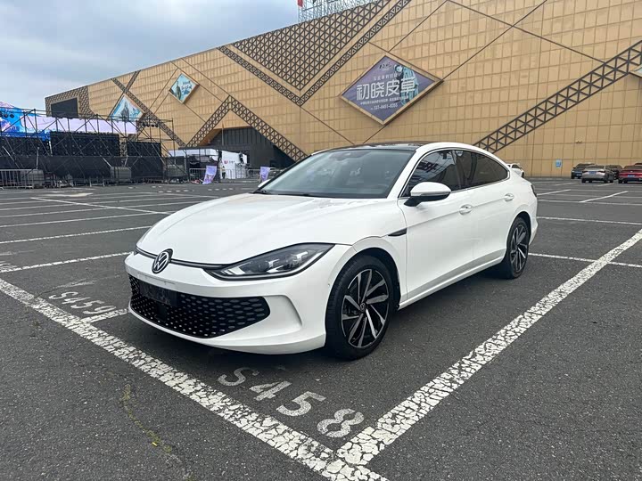 Volkswagen Lamando L, 2022 — купить в Кирове под ключ