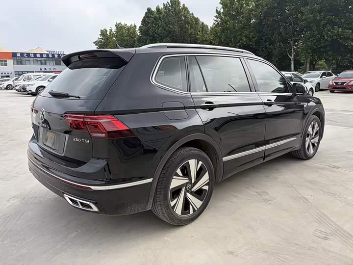 Volkswagen Tiguan L Pro, 2023 — фото 6 из 9