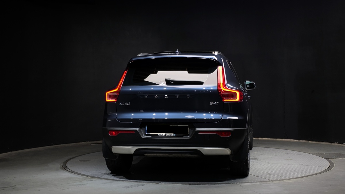 Volvo XC40, 2021 — фото 4 из 12