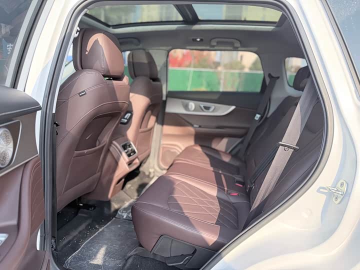 Chery Tiggo 8 Pro, 2023 — фото 11 из 12