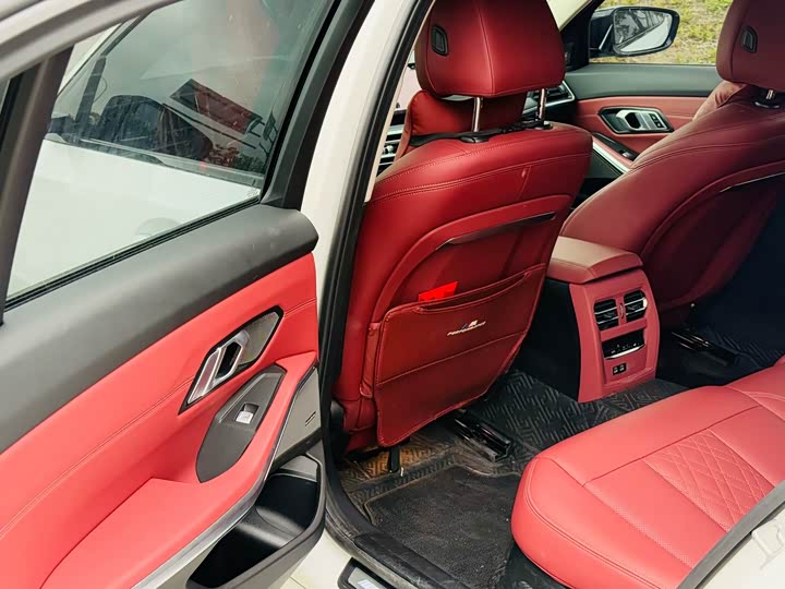 BMW 3 Series, 2024 — фото 8 из 9