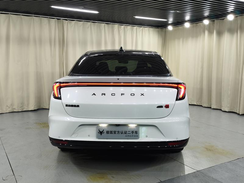 BAIC Arcfox Alpha S, 2023 — фото 6 из 11