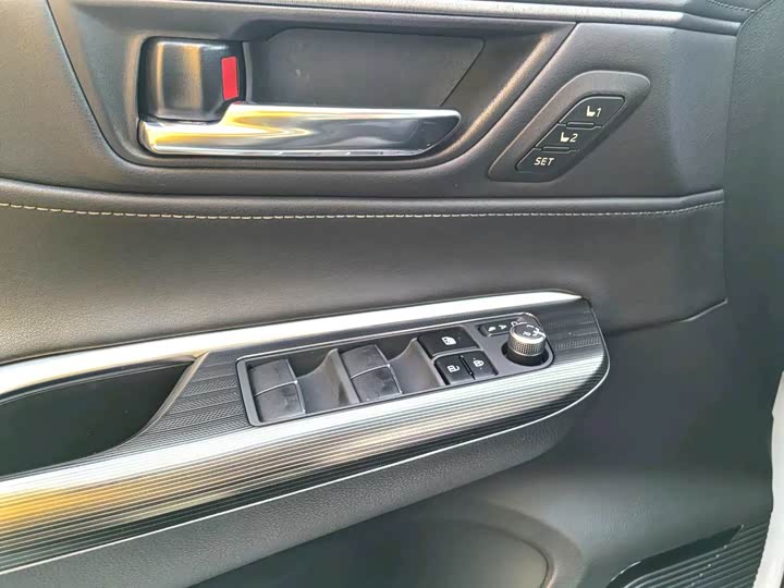 Toyota Harrier, 2023 — фото 5 из 9