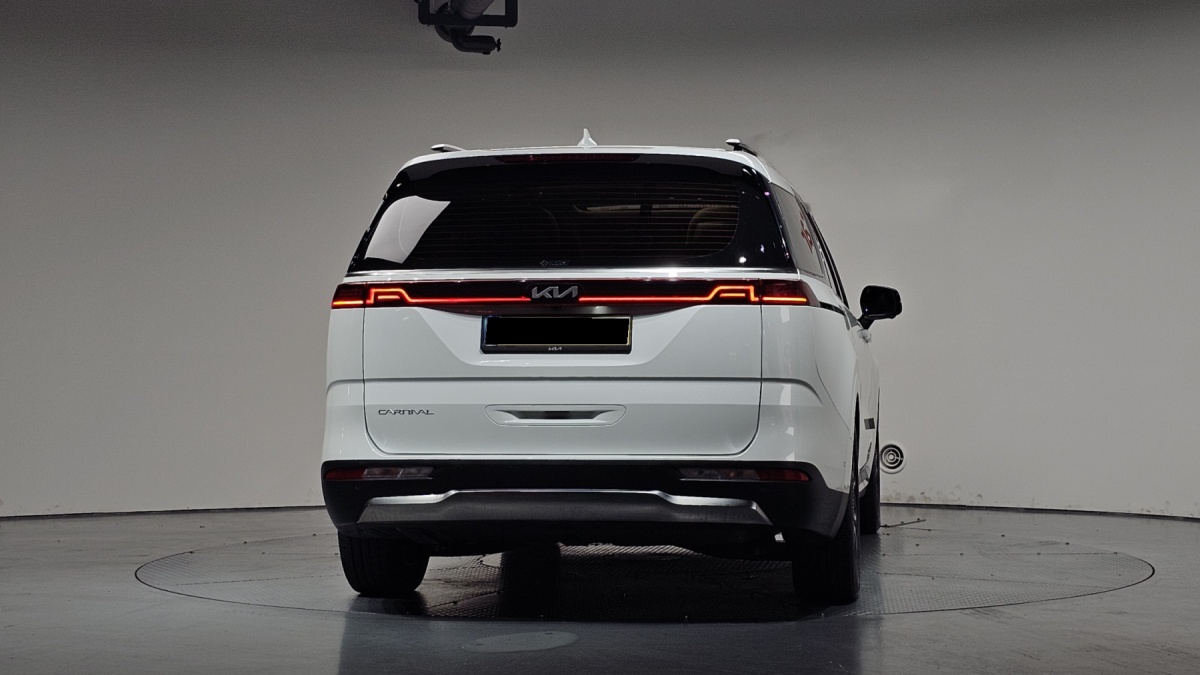 Kia Carnival, 2022 — фото 4 из 12