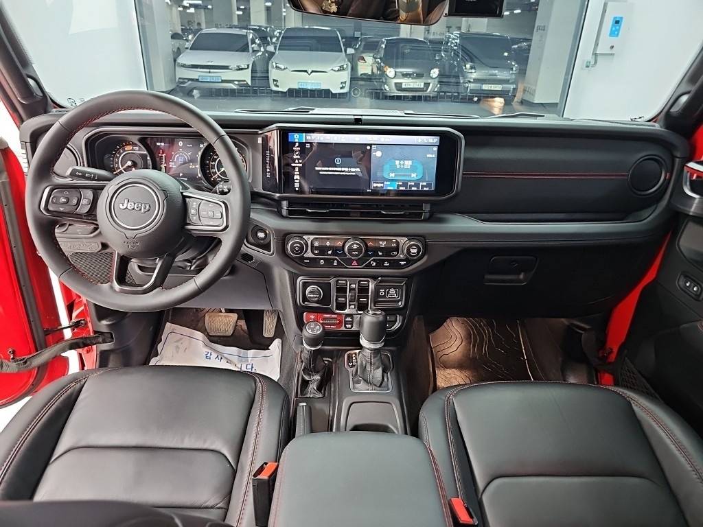 Jeep Wrangler, 2024 — фото 6 из 12
