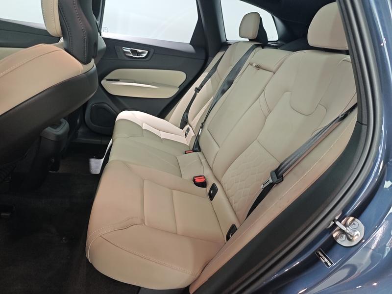Volvo XC60, 2026 — фото 12 из 12